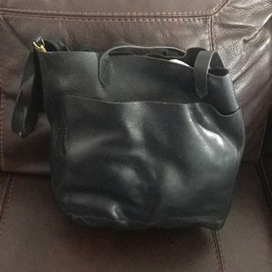Black leather Madewell bag